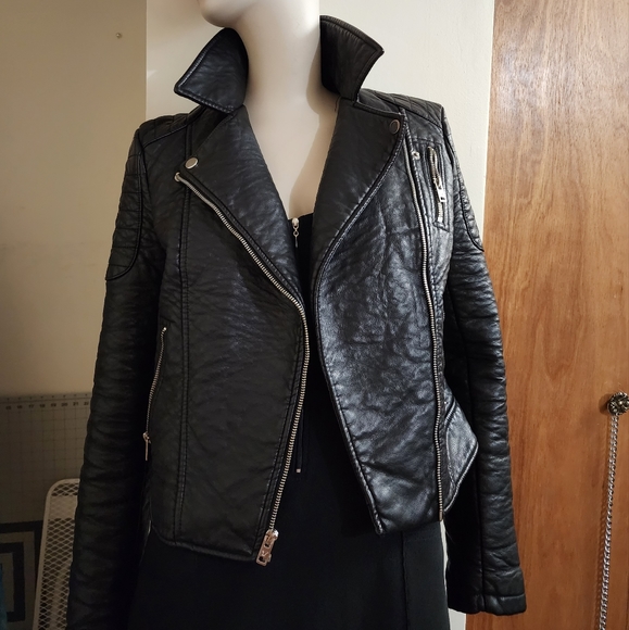 American Eagle faux leather jacket - Picture 3 of 10